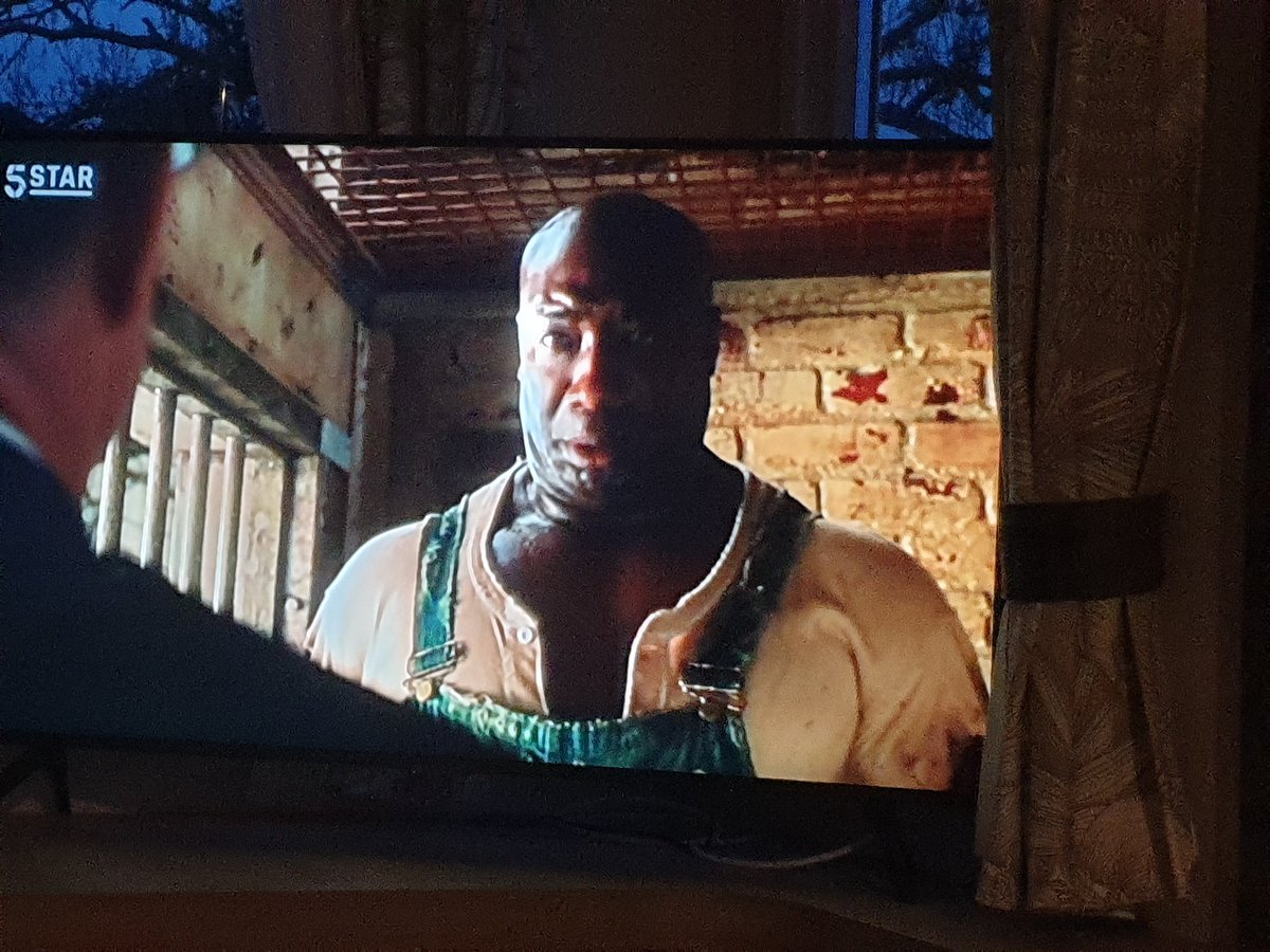 Pebble91's tweet image. Tonights entertainment is provided by Stephen Kings "The Green Mile" a wonderful film with the late Michael Clarke Duncan standing out in more ways than one. Lubrication provided by a nice chilled white wine.