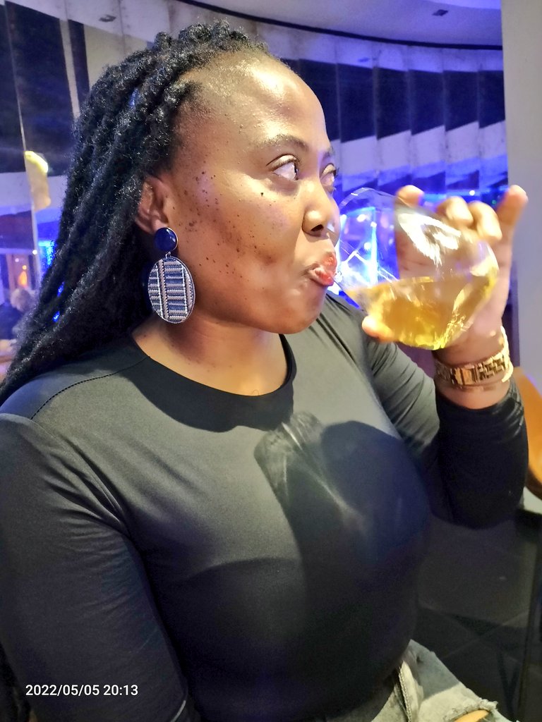 DimakatsoKgosa1's tweet photo. My view! #thirstday https://t.co/eUXD10EU3C