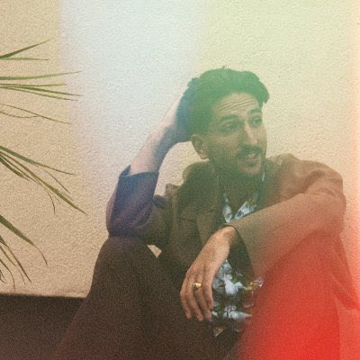phonograph_me's tweet photo. It’s time for our daily treats 💥 today, we’re featuring the new singles from Memorial, balloon maker, Robi Mitch & Evil Tongues 🎶 link in our bio
#phonographme #newmusic #innewmusicwetrust #memorial #friendsofmemorial #balloonmaker #robimitch #eviltongues https://t.co/e7l12WY2eM