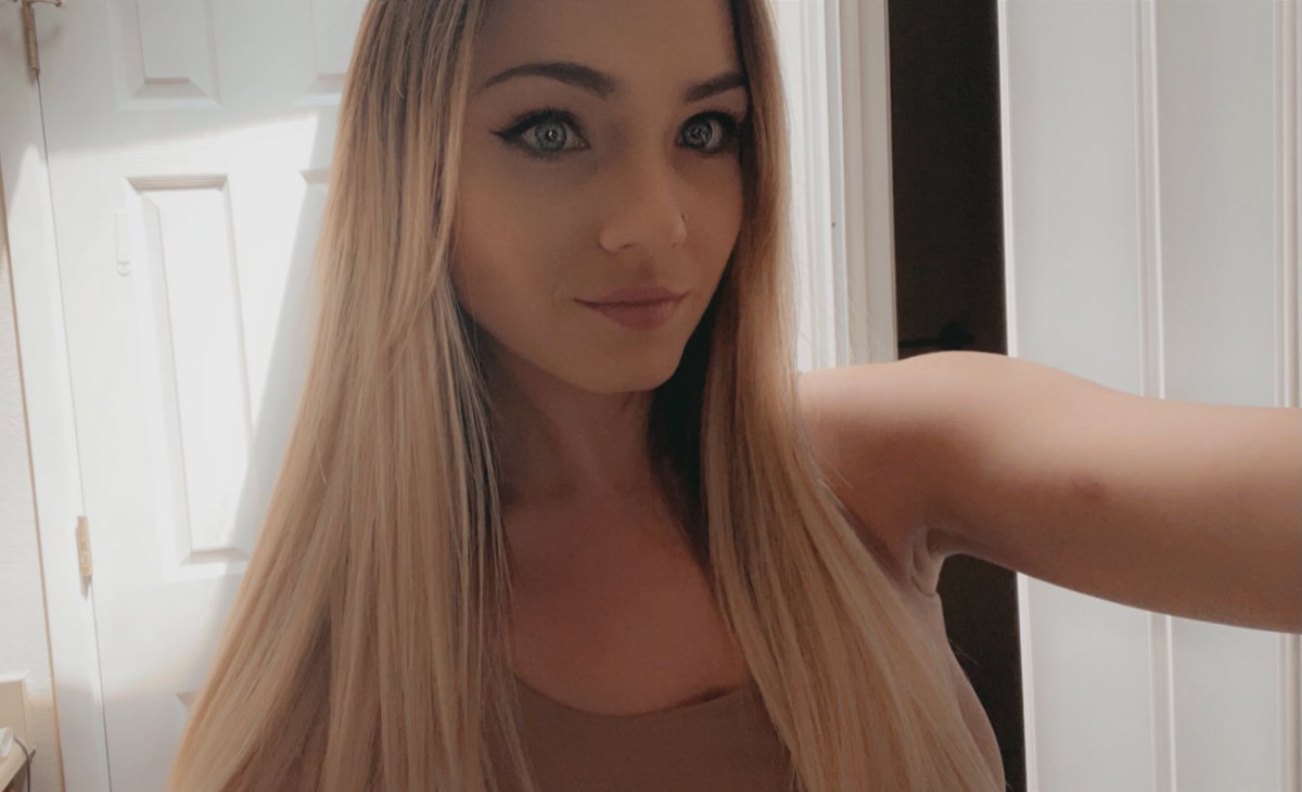 kay (@kayyvazx) on Twitter photo 