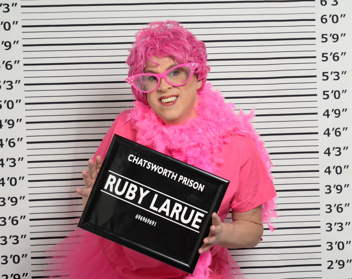pinkisinshow's tweet photo. Pink Is In's Ruby LaRue is on a weekend pass from Chatsworth and will be heading to the @ntlwomenshow  in Toronto this Saturday afternoon at the Metro Toronto Convention Centre to support her favourite vineyard, @180wines. #pinkisinshow #BellFibeTV1 https://t.co/3UzQZxTvX8