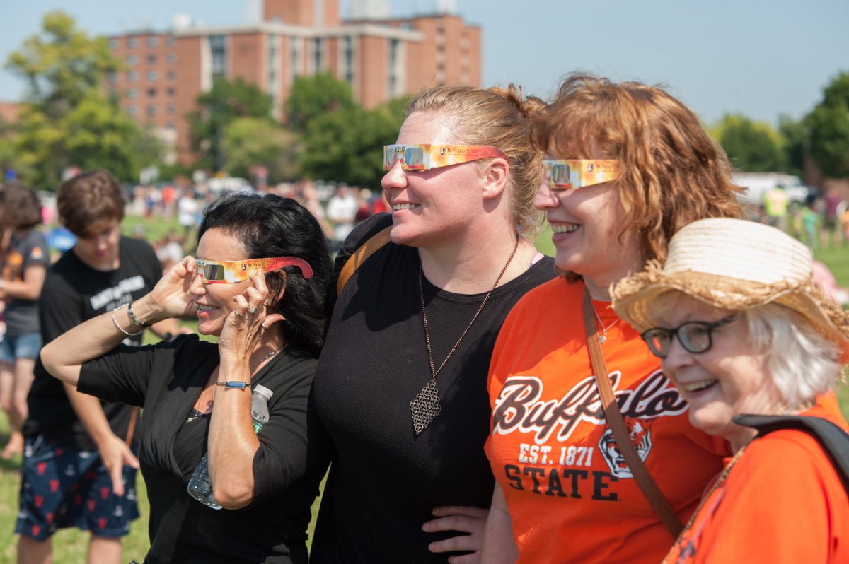 kconwayturner's tweet photo. In 2017, @BuffaloState and @WFPlanetarium hosted a community viewing party for the partial solar eclipse! It was an educational and exciting event! Looking forward to what is in store for the 2024 eclipse where Buffalo, NY, will be in the path of totality. #BuffState150 https://t.co/07youR8BlO