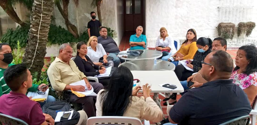 osvegil13's tweet photo. #Ahora | Reunión estratégica de #AcciónDemocrática con el equipo de organización seccional y los homólogos municipales. Acompañado de mi Sub Sec de Organización Dr. @OswaldoAlbornoz 

¡Nueva Esparta!
#CaminandoHaciaEl2024 https://t.co/D3P5Y7kH2H