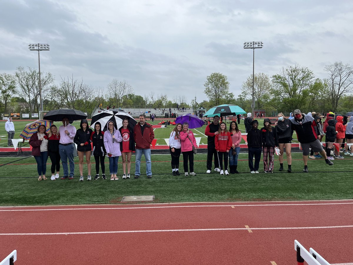 WeAreOakHills's tweet photo. A little rain can’t dampen Senior night.  @oakhillstrack @OakHillsCC @oakhillsxc @gmcsports @OHLSD @CoachKPross @OhhsHighlander https://t.co/jGEuD4VfJu