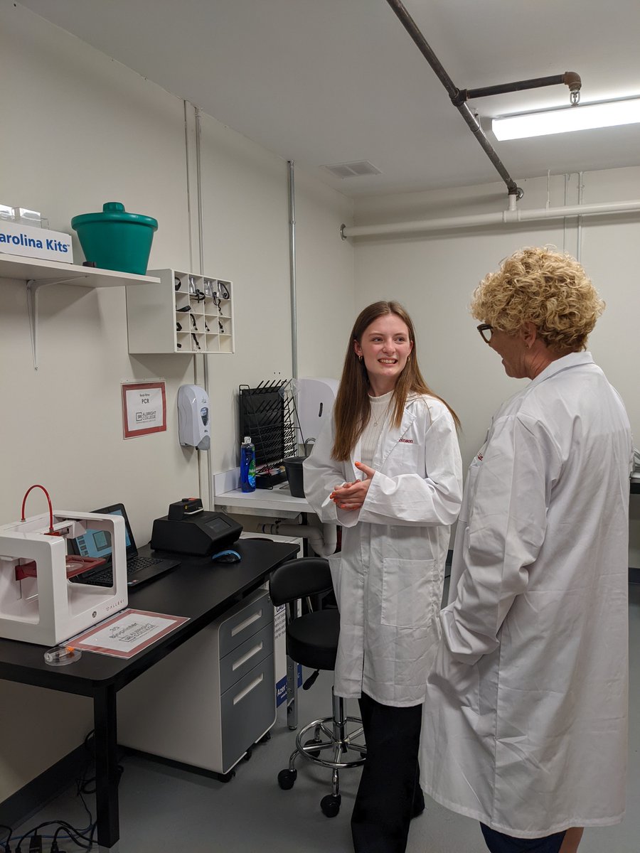 TExpLAlvernia's tweet image. Thank you for touring our facility today, @RepHoulahan! Our students loved showing off their STEAM-based projects, many of which continue to be made possible through the #CommunityProjectFunding you helped our organization secure. @PADeptofEd @usedgov @AlbrightCollege