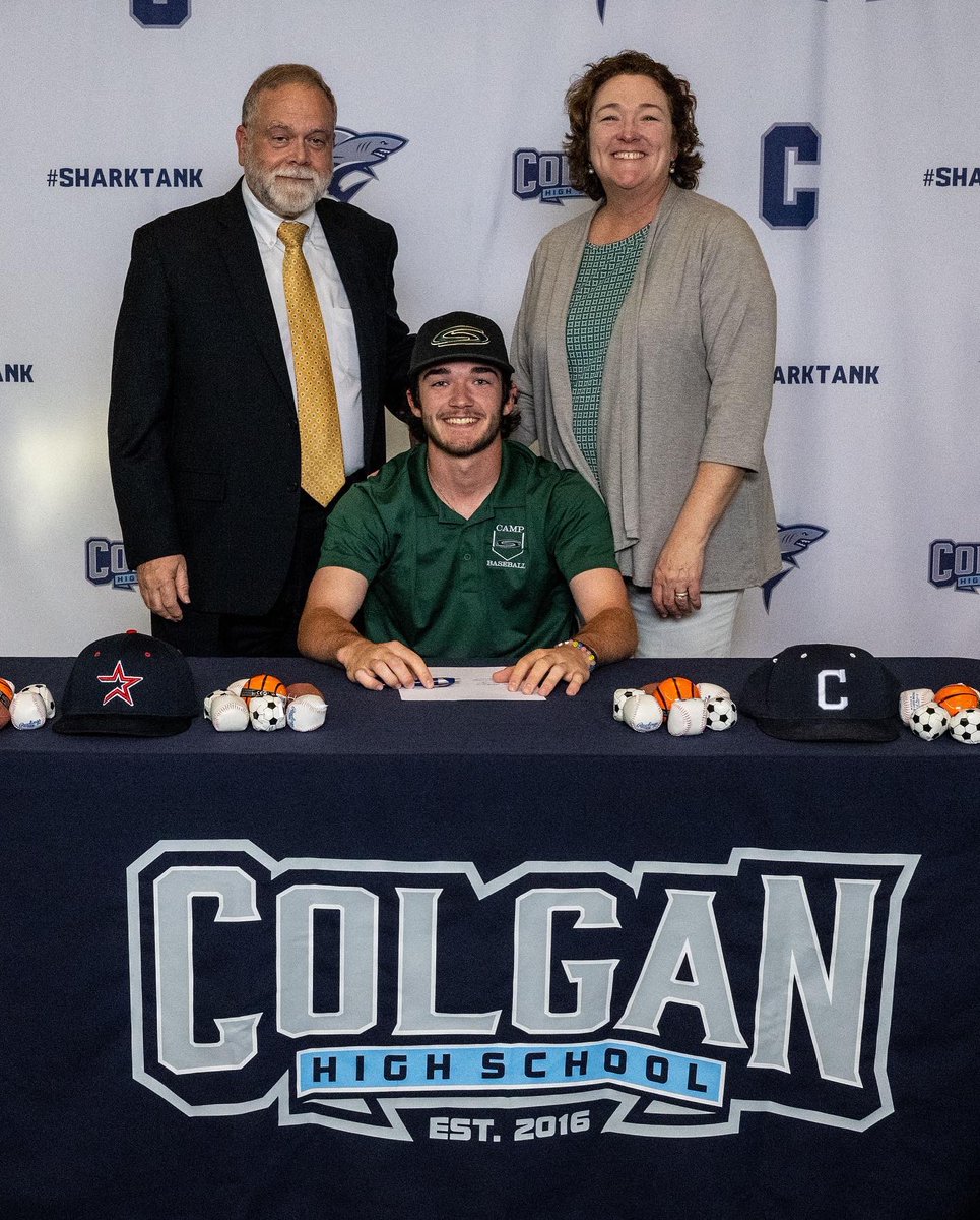 jws__ii's tweet photo. 🔏 Officially a Hurricane!! #BLOCCC @pdc_baseball @drolls10 @TraywickPeyton @ABiggs22 @STARSBASEBALLVA @ColganBaseball https://t.co/fZTcILGJzC