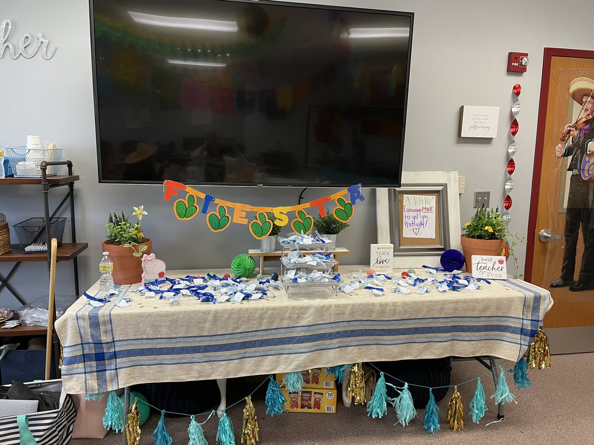 BSTElementary's tweet photo. We were showered with love today! Thank you @healinghouse for bringing some furry friends and thank you to our fabulous PTA for a terrific fiesta lunch! #TeacherAppreciationWeek #alwaysOURbest #stars #belmontstation https://t.co/K3kcTAEDxj