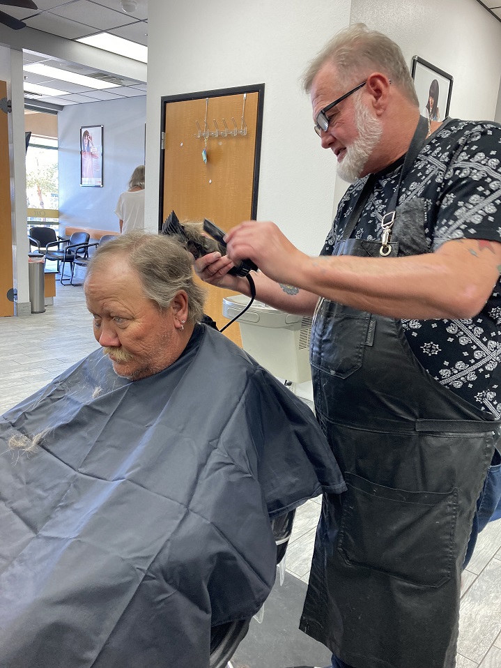usvetsprescott's tweet photo. Military Makeover day!!
Six of our veterans received special treatment at @FantasticSamsPrescott this morning. HUGE THANK YOU to stylists, Howard and Kelly for donating their time and talent and  @Blushing Cactus Photography for taking before and after photos! https://t.co/wrlyIRvUbf