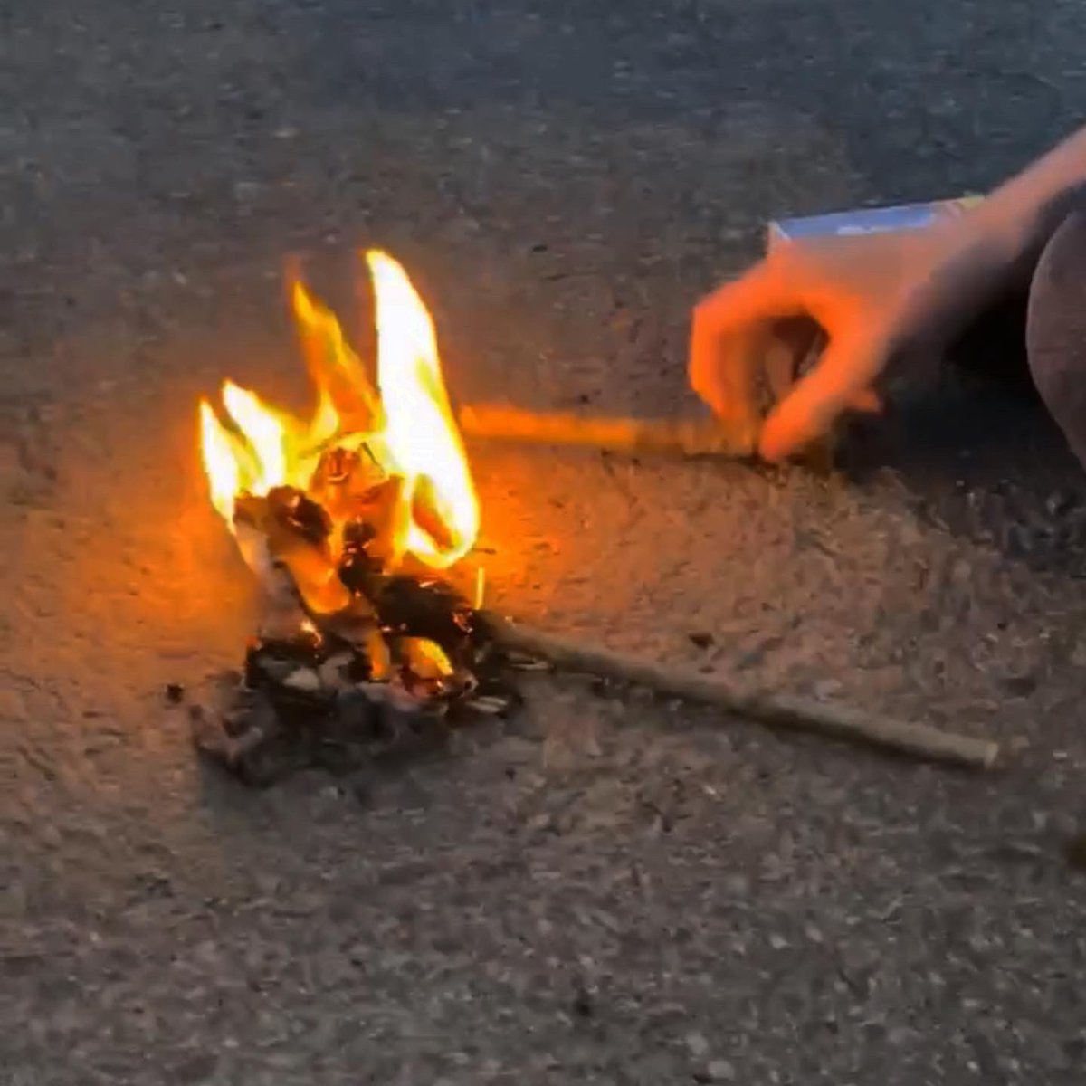 citig_'s tweet photo. Take it from experience: tea bags are not good fuel for a fire. They burn out very quickly https://t.co/PwDPhxzVqn