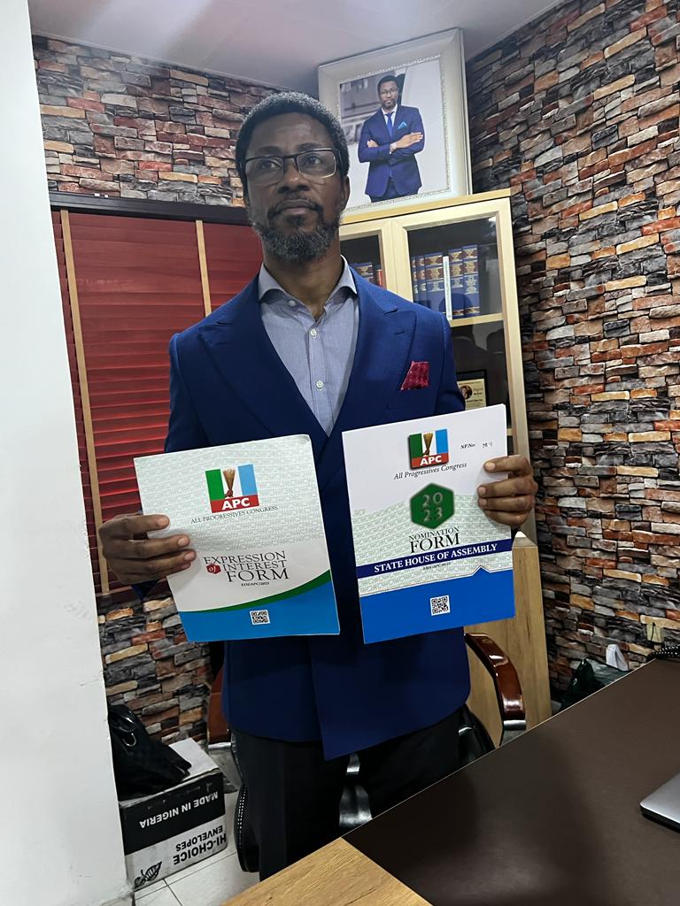 nwala_bigman's tweet photo. Barr. Kelechi Kenneth Ubani received Interest and Nomination forms for State House of Assembly in Rivers from friends and associates. https://t.co/KgPColeIoq