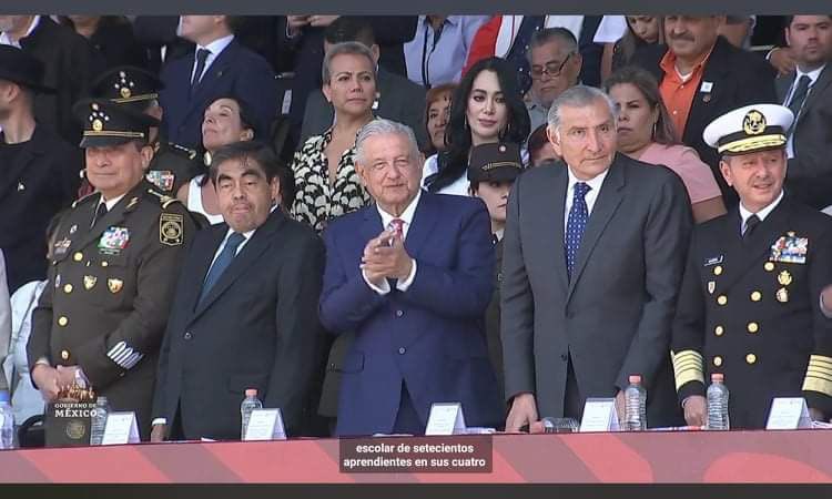 laura_garval's tweet photo. Oye, pero no te vayas a ir muy crudo al desfile eh!
#5DeMayoEsPuebla https://t.co/iamE90n7tY