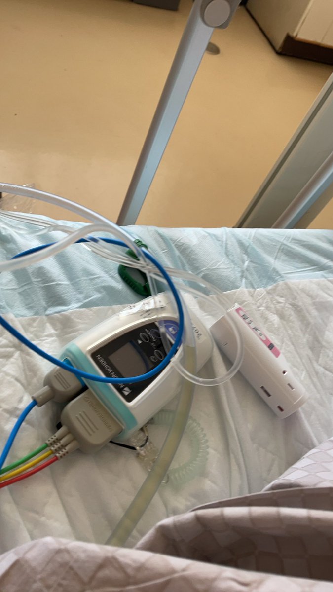 nhkkara_miika's tweet photo. 無事に退院しました
16日間の入院生活
術後2日間個室　3日目から4人部屋
嫌だ嫌だと手術をむかえたが痛くても笑いが絶えない513病棟www😅
おかげで楽しかった入院生活
入院して良い出会いもあり
先生方共々みなさんありがとうございました🙇‍♀️

#脊椎分離症 #すべり症　#��術 ５時間
#後方椎体間固定術 https://t.co/1Q2ow0R7Fa
