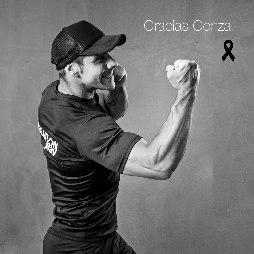 Con mucho dolor lamentamos comunicar el fallecimiento de nuestro profe Gonzalo Vicos.

Gonza nos deja un gran legado: su profesionalismo, carisma y sentido de amistad.

Los que formamos parte de la familia Megatlon, sus compañeros y alumnos, lo despedimos con profundo pesar.