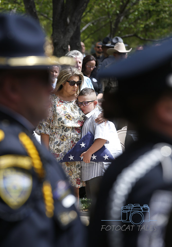 FotoCatTales's tweet photo. Hundreds gathered at the Capitol today for the 25th annual Nevada Law Enforcement Officers Memorial ceremony. Seven new names were added to the wall, bringing the total to 144 Nevada peace officers who have died in the line of duty. https://t.co/ScQMfkcLA4