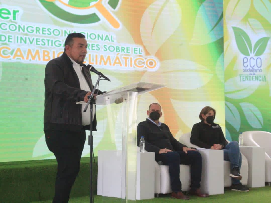 #Entérate |El ministro <a href="/JosueLorcaV/">Josué Lorca Vega</a> felicitó a todos los investigadores, investigadoras, científicos y científicas que se trasladaron desde diversas zonas del país hasta la capital para presentar sus trabajos en el 1er Congreso Nacional de Investigadores sobre el Cambio Climático