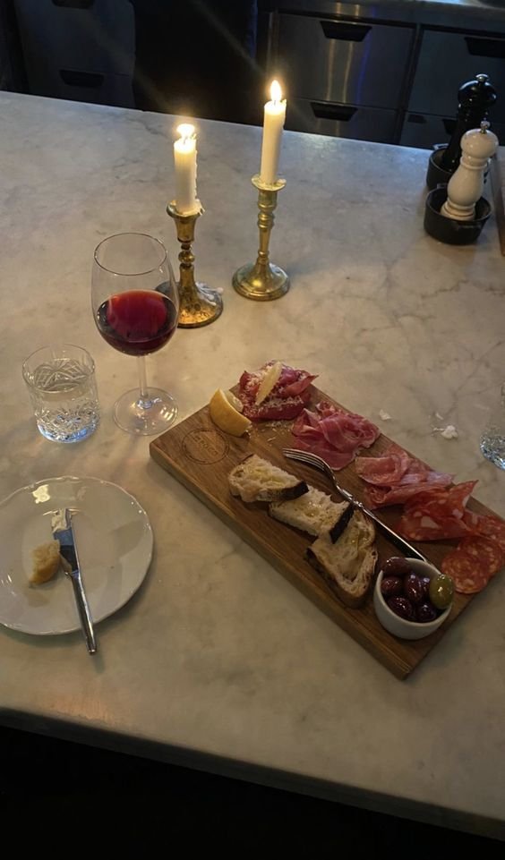 eth_henriet's tweet photo. a little about my romantic evening with myself😁#dinner https://t.co/aOvcUvT48e