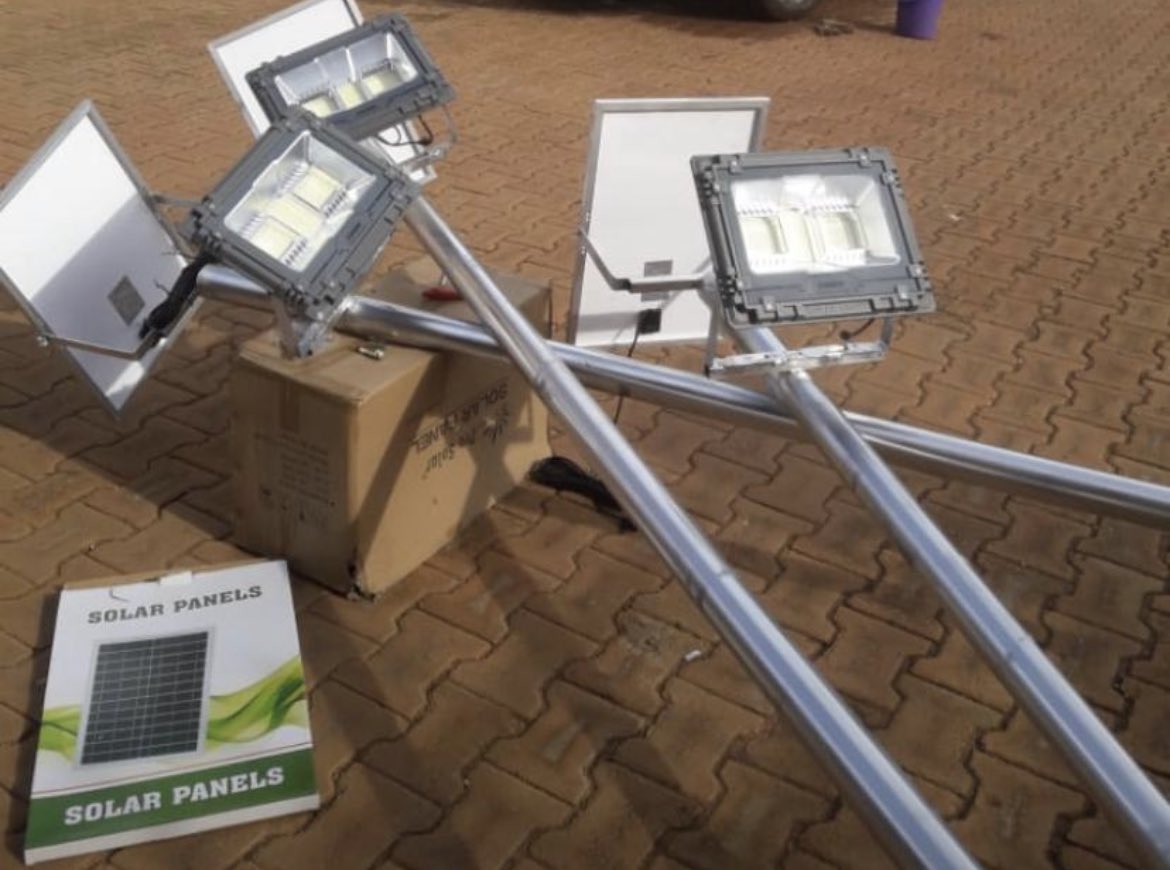 arcsolarug's tweet photo. There are few to no disadvantages of using solar lighting and solar energy. If you’re thinking of switching to this lighting type, you’ve made the right decision! Give us a call for more about solar energy system. 0784779414 #solarpanel #solarcontroller https://t.co/sbeF2gfX1N