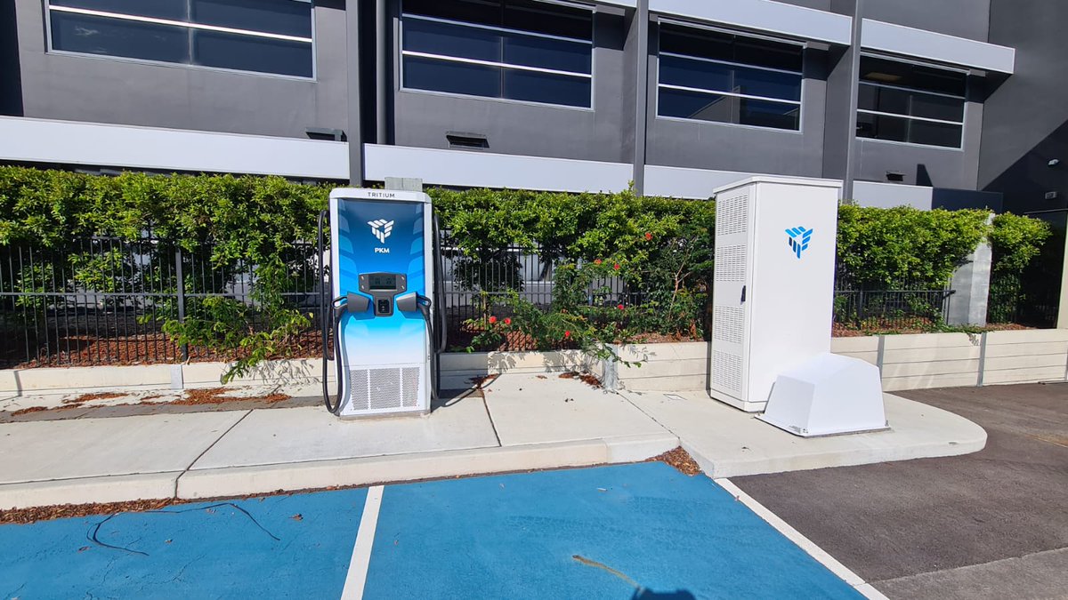 ChargeMod's tweet photo. Extremely honoured to meet and discuss our synergies with @TritiumCharging and further expanding #EVCharging business in the Indian market⚡ Thanks for hosting us at your HQ Mr. Christian and team.
#powertopeople #EVs #EVCharging #DCFastChargers https://t.co/II1Jzhmtrd