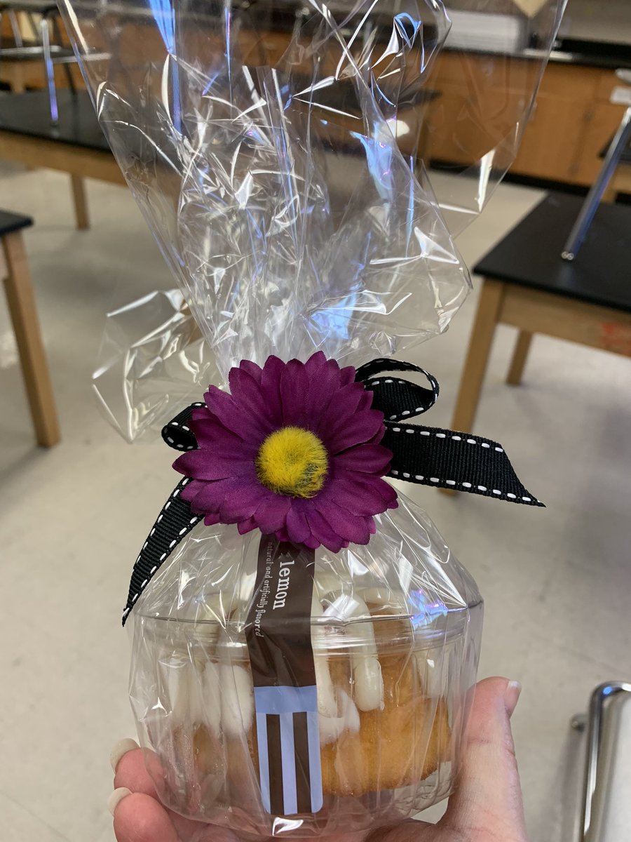 Melissa Atkins (@mrsatkinstms) on Twitter photo Yummy Lemon Bundt cakes for today’s Teacher Appreciation Gift! Thank you @Tradewinds_Prin for the delicious treat!! <a href="/TradewindsMS/">Tradewinds Middle</a> ❤️ teachers! <a href="/jennkish3/">Jennifer Kish</a> <a href="/pbcsd/">The School District of Palm Beach County</a> <a href="/southPbcsd/">SouthRegionPBCSD</a> #TeacherAppreciationWeek Yummy Lemon Bundt cakes for today’s Teacher Appreciation Gift! Thank you @Tradewinds_Prin for the delicious treat!! <a href="/TradewindsMS/">Tradewinds Middle</a> ❤️ teachers! <a href="/jennkish3/">Jennifer Kish</a> <a href="/pbcsd/">The School District of Palm Beach County</a> <a href="/southPbcsd/">SouthRegionPBCSD</a> #TeacherAppreciationWeek