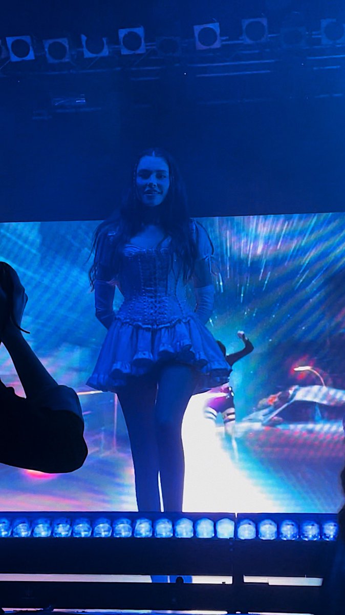 hometolocket's tweet photo. i miss this so much #LSTHanover #LATHannover @madisonbeer https://t.co/8iK5WITMDc
