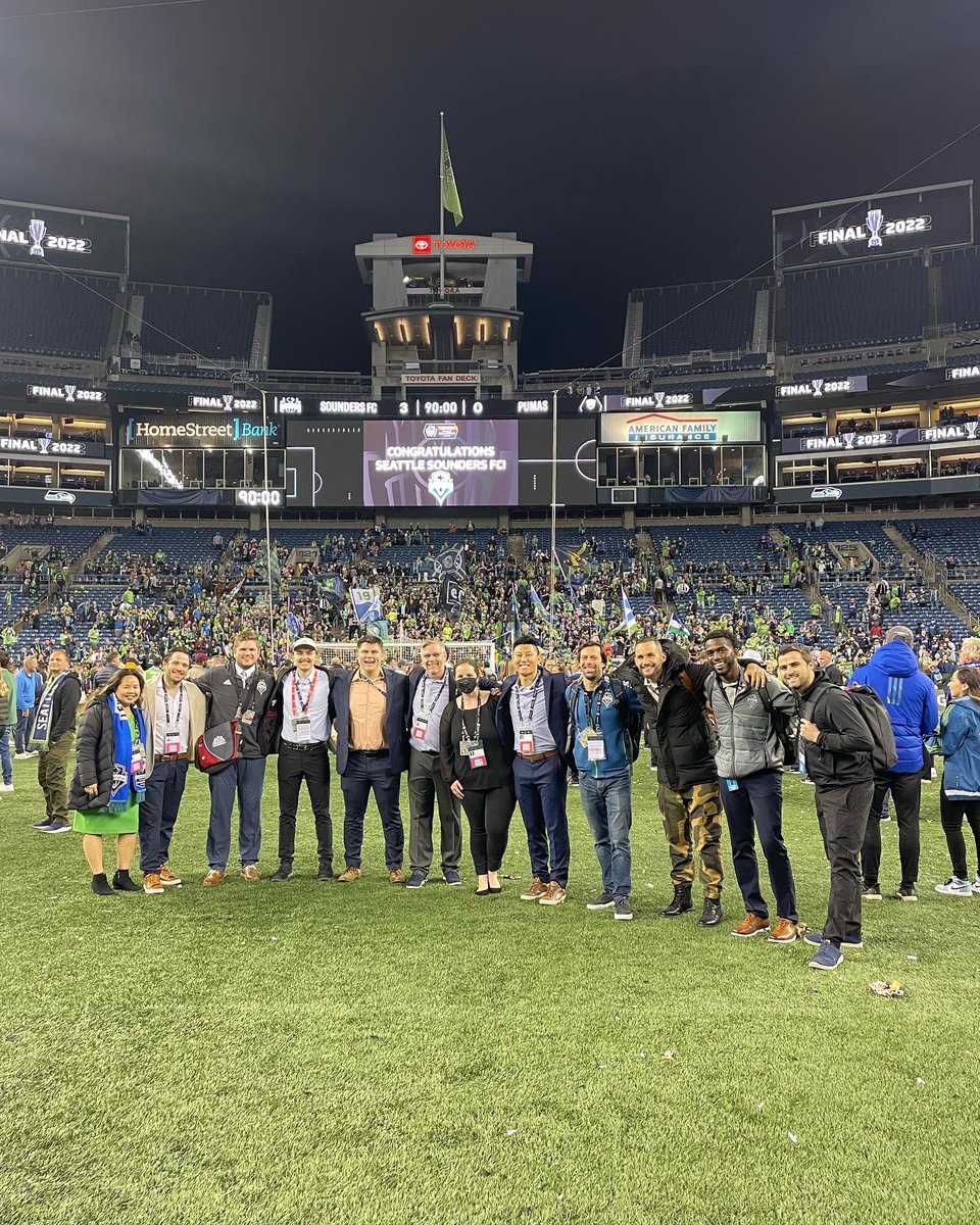 TyTyJohnson's tweet photo. Grateful for our team behind the scenes. This event was, well, a massive f’ing deal. And they crushed it.
(There are many, many more folks not pictured… we have a small army!)
#ForImmortality https://t.co/NbrYcA4N7A
