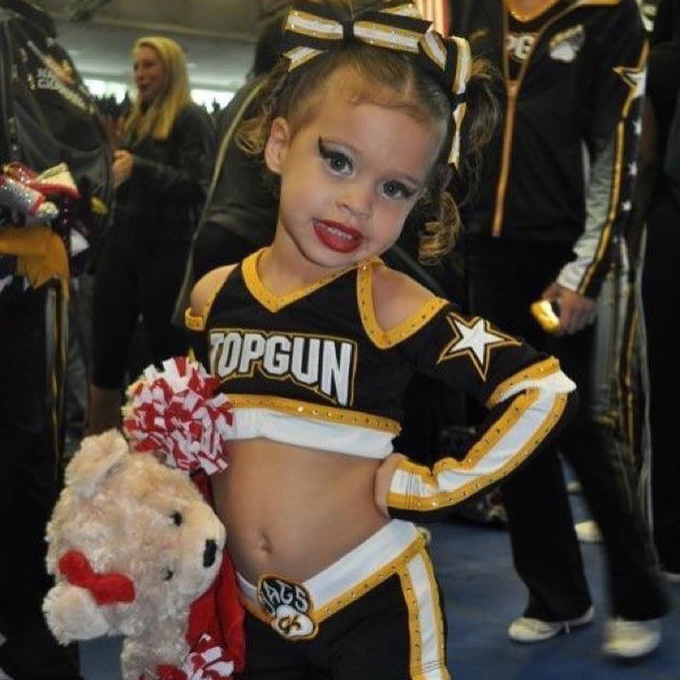 TopGunJags305's tweet photo. ⭐️ALL STAR TEAM EVALUATIONS are next week. Remember to💡TTP - TRUST THE PROCESS!
😍Ariana followed in her sisters 👣, & joined our program as a L1 Tiny athlete.
😌She TTP, & finished this season as a 🏆WORLD CHAMPION on 💋Lady Jags!
#TGJags29 🐆 #OAFAAF 🖤💛 #TGTTP https://t.co/FDVuwiED50