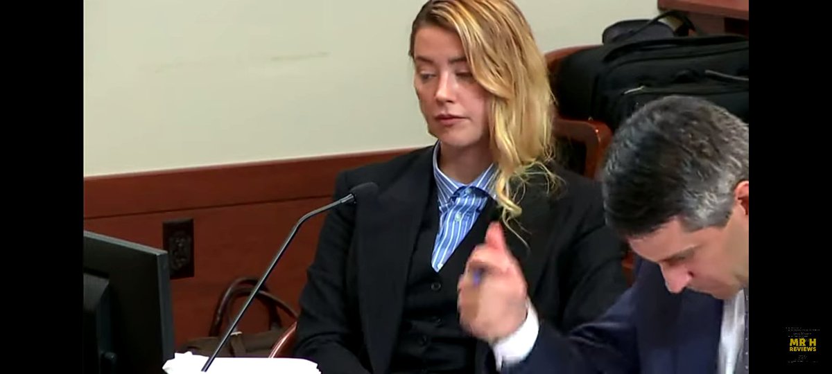 Sotamusora's tweet photo. #amberheard is the face of a #phycopath anyone using #IStandWithAmberHeard is either mentally dumb or just shills for this twisted vile woman . Rolling her eyes constantly, smirking pre getting owned in her lies, and forging evidence with inconsistent time-lines. https://t.co/Dter29YwaE