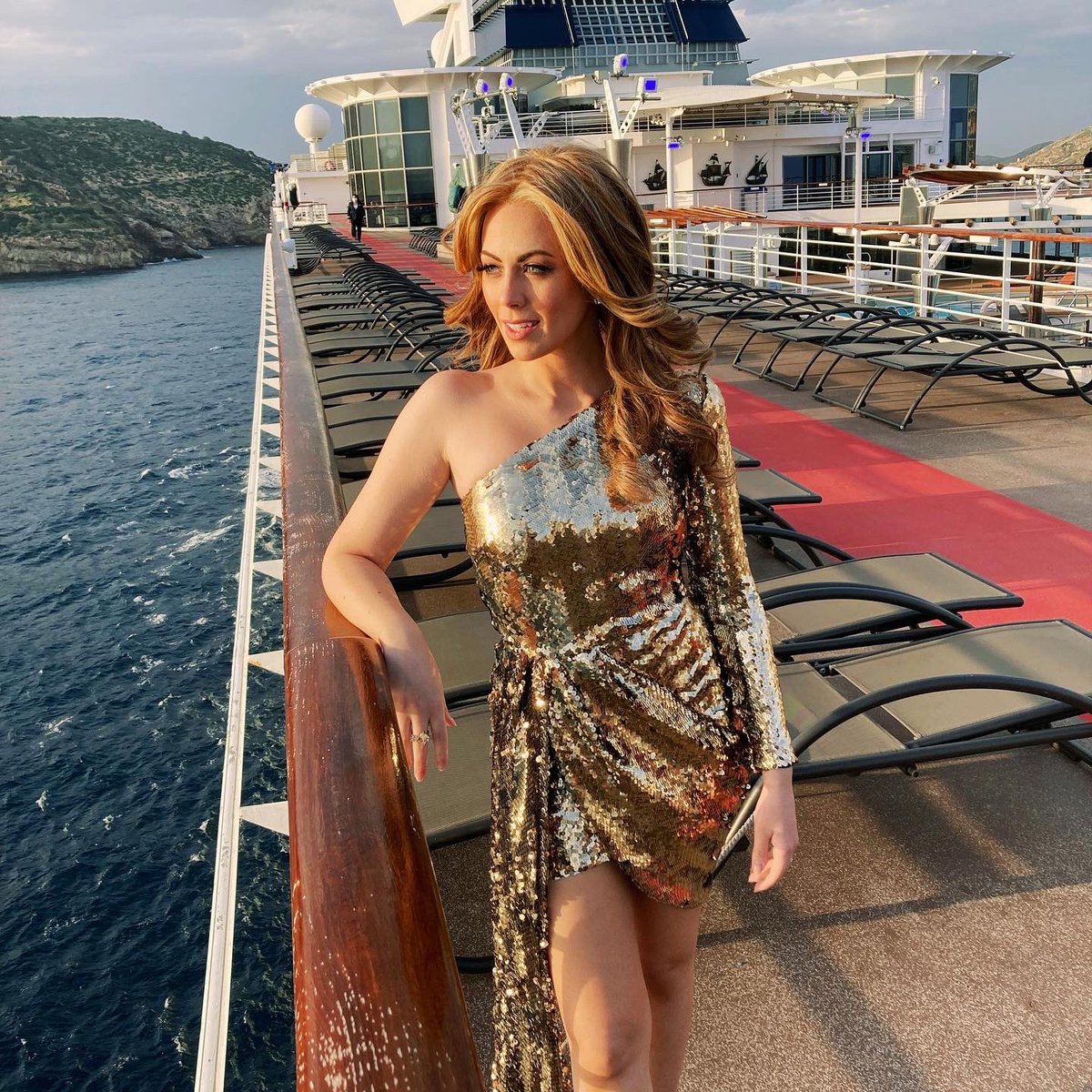 Had the best time performing my Céline tribute for <a href="/CelebrityCruise/">Celebrity Cruises</a> on the beautiful #celebrityconstellation ! #celinediontribute #headliner
