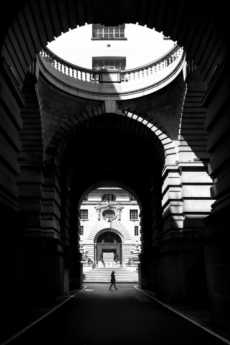 gulyildizart's tweet photo. I guess I neglected GM Opensea a bit. I took this photo in London for my '10 countries, 100 architectural structures' project. For this project, I went to different countries between 2011-2020. Thank you for your support frens 😍
0.15 eth 
#NFTCommunity 
https://t.co/hSTt3B6Kv6 https://t.co/FqIv1UGvFw