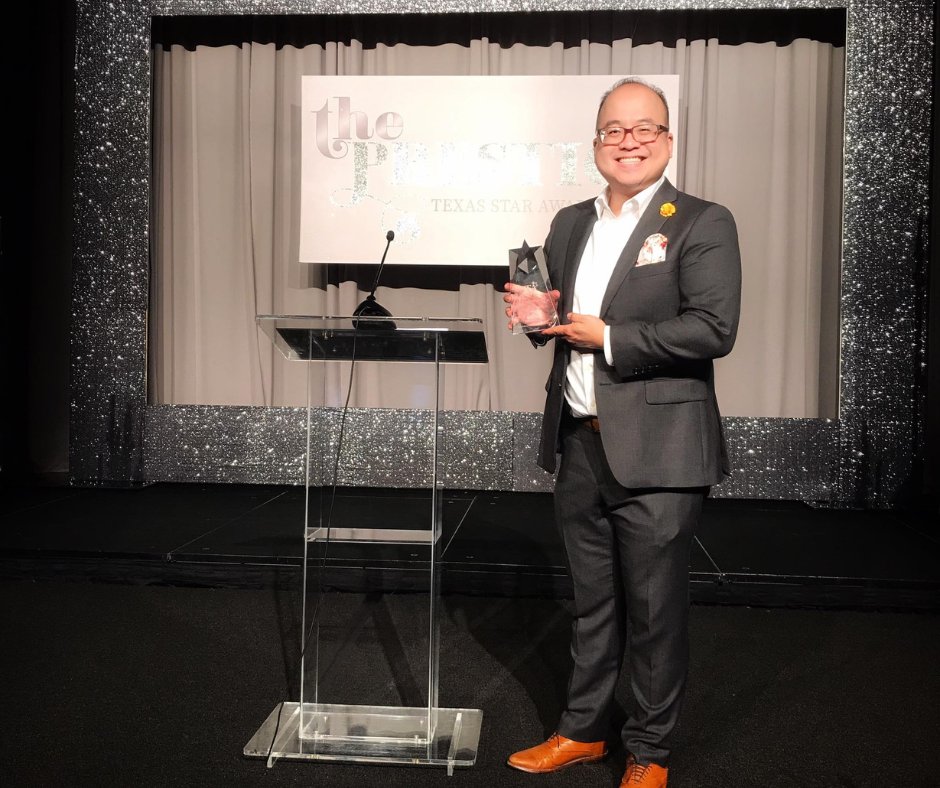 AustinEconDev's tweet image. 🥳 Congrats to the recipients of the Stronger Than Ever Award during Austin #SmallBusinessWeek! Each honoree was selected to recognize their ingenuity during #COVID19.

🏆 @austinlgbtbiz: @chef_celeste
🏆 @AustinYC: @BoothEasy
🏆 @GAACCAustin: @tsodelivery