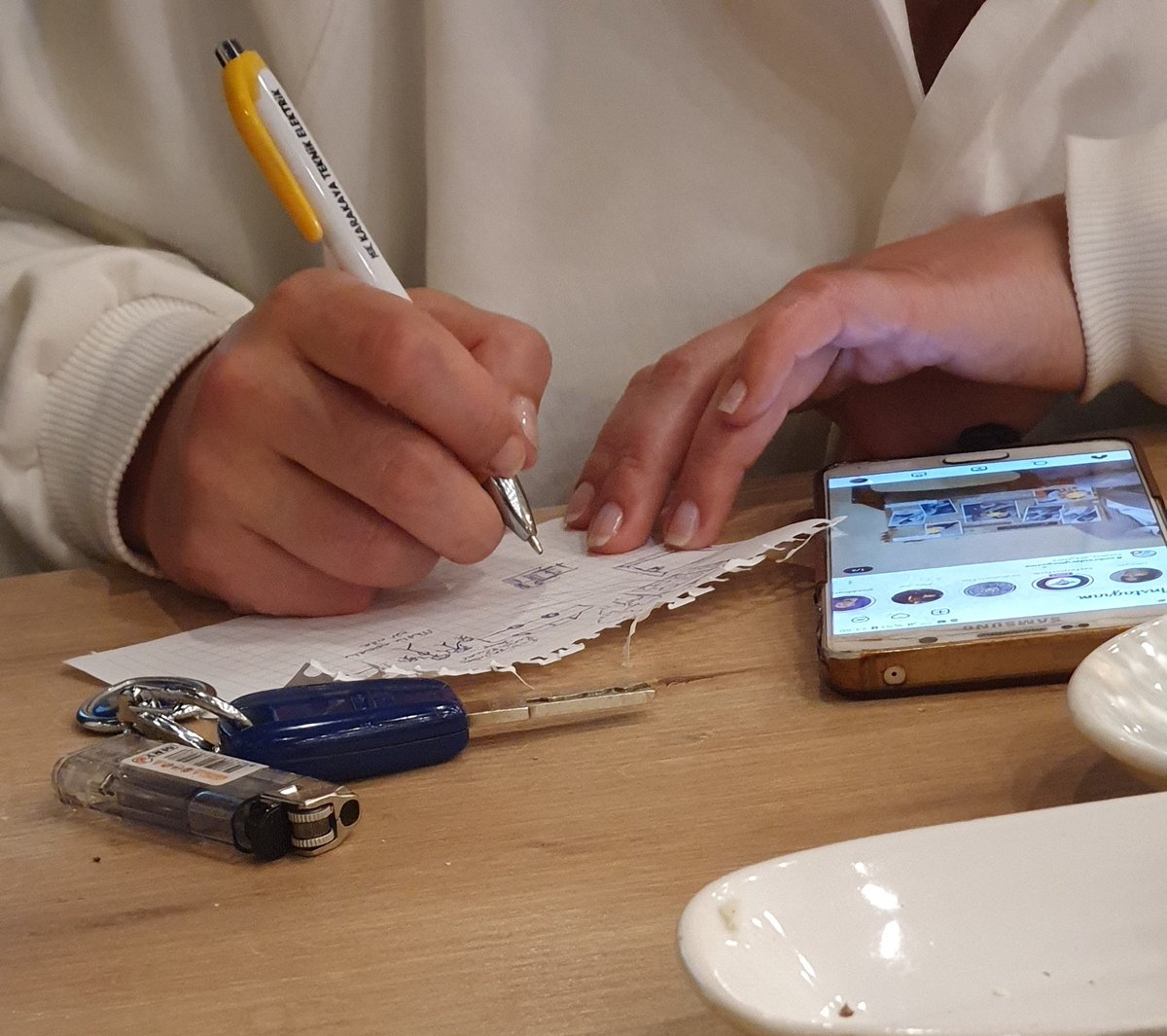 Sayfa sayfa hıdıralez diledi