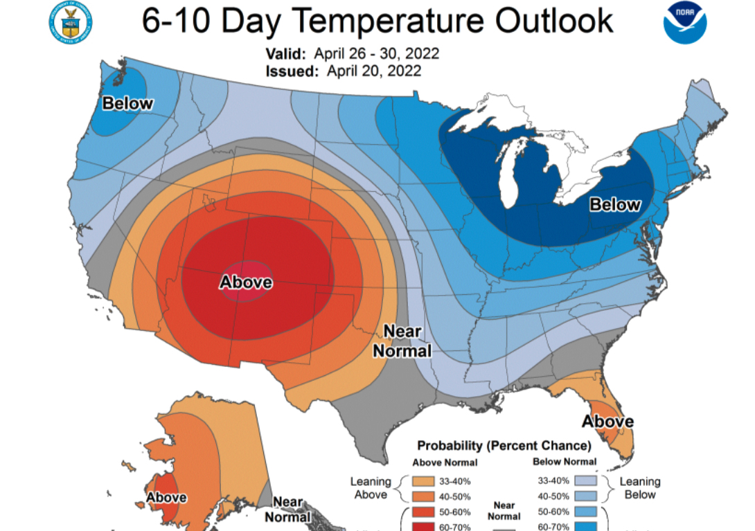 wxjerdman's tweet photo. We in the upper Midwest have been used to seeing @NWSCPC extended temperature outlook maps like the first one at left (from April 20) this spring.
So...you'll pardon us if the latest outlook map (at right for May 11-15) is a bit jarring to us.
#nospring https://t.co/TCiJ4kmQXS