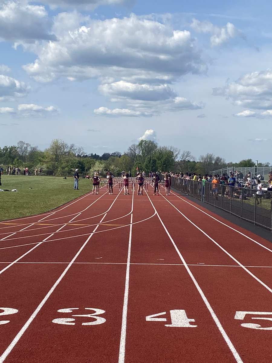 Lonergan_Tyler's tweet photo. Always so proud of my students! Go Jags 🐾 #gvfeeling https://t.co/u1ChCLfmdr