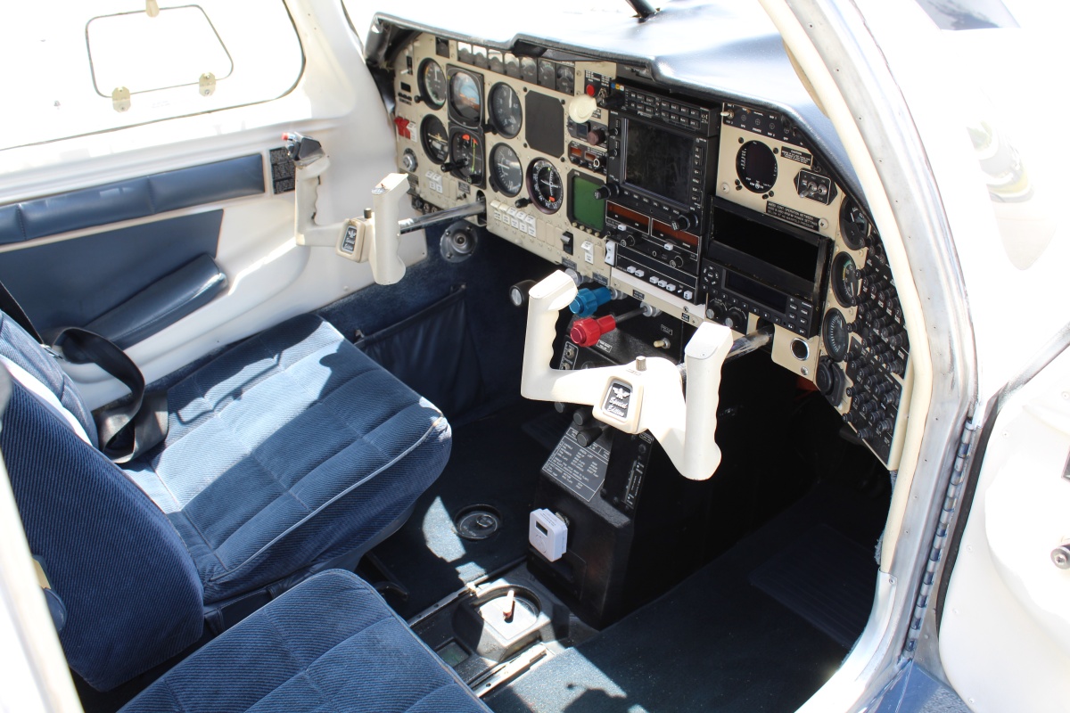 Aviators Hot Line tweet media