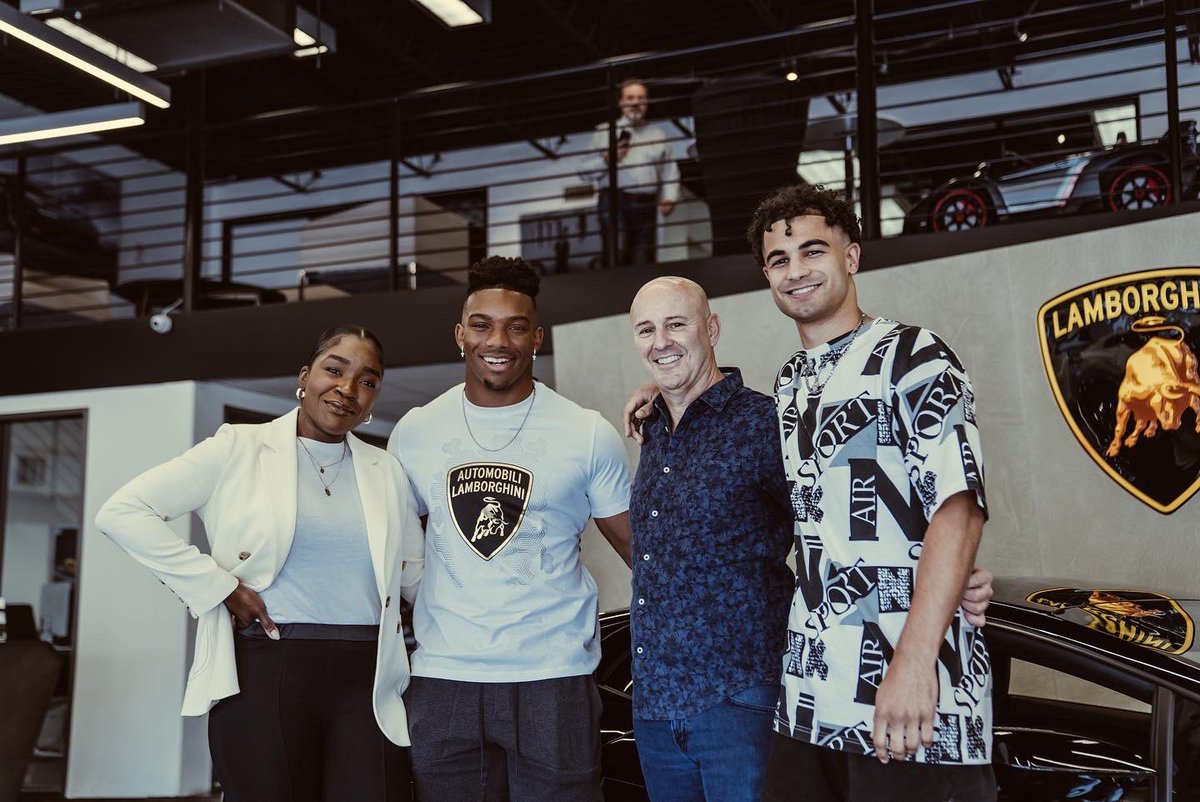 Bijan5Robinson's tweet photo. When Dreams turn into Reality. God, I’m Grateful. 🙌🏾 Thank you #LamborghiniAtx for the partnership. #lambopartner https://t.co/5b3aX6B1BW