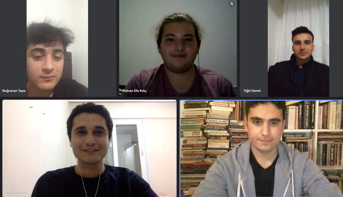 Genel Başkanımız Barış Dikmen'in katılımıyla Yönetim Kurulu toplantımızı gerçekleştirdik.

Siyasi gündemi değerlendirdik, Mayıs ayını planladık, görevler çıkardık. Sakarya'nın tüm liselerinde 19 Mayıs rüzgarını akın akın estireceğiz.

Yaşasın Türkiye Liseliler Birliği! 🇹🇷