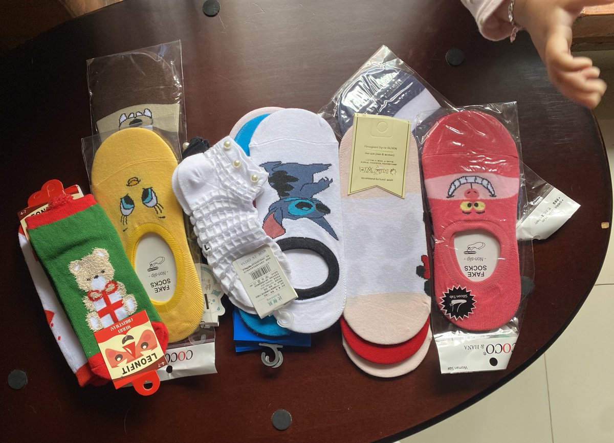 Sra_Fulanita's tweet photo. En @Maliasocks encuentran medias para toda la familia ❤️❤️, vayan a seguirla y comprarle mucho https://t.co/fsmnw5ibWP