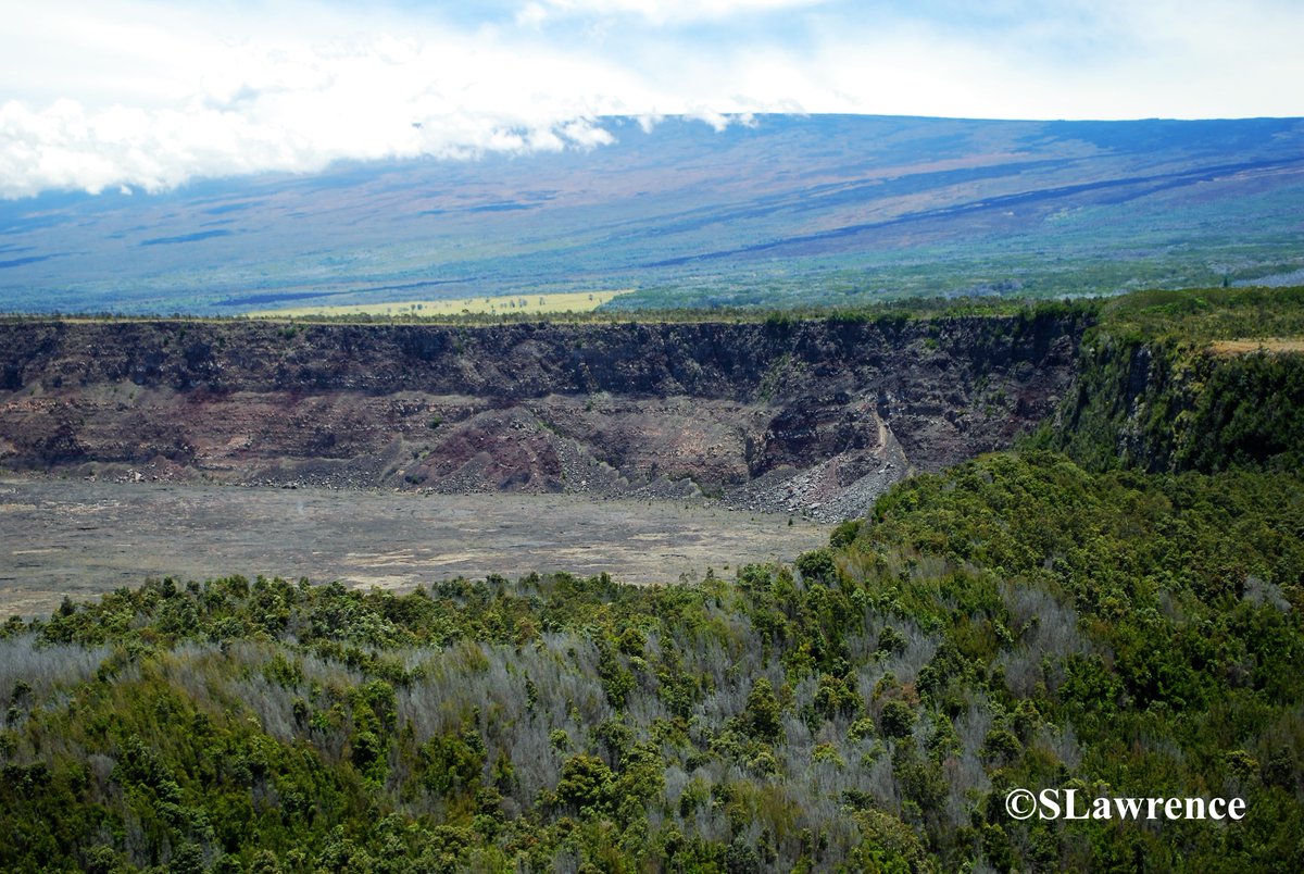 RocDrAdventures's tweet photo. It is #Laccolith Thursday. We all know what a laccolith is &amp; you can name your favorite location...CORRECT? #Uwekahuna laccolith in the wall of #Halemaʻumaʻu crater at #KilaueaVolcano is mine. #Hawaii @Volcanoes_NPS @HIPacParks #Photography #Volcano #Geology https://t.co/B9oXyRz5VG