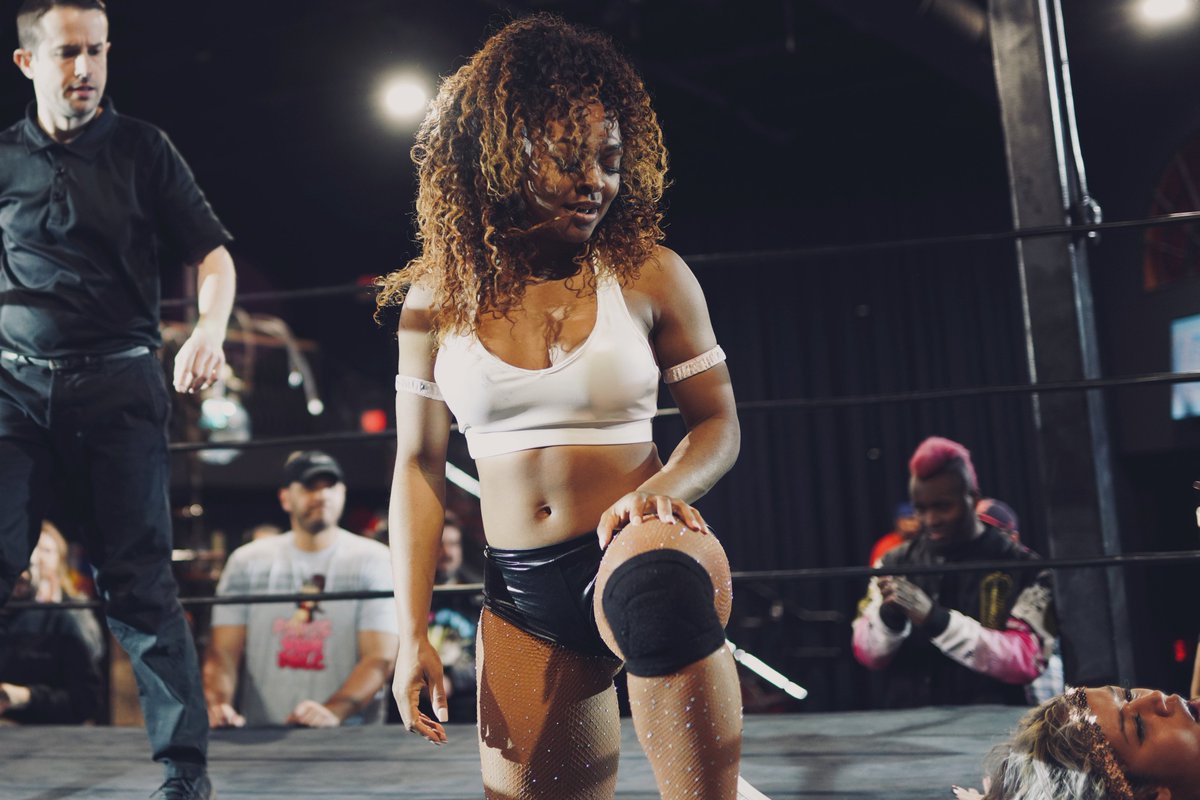 VeraSadlyPhoto's tweet photo. #HitEmUpStyle @WWRProWrestling @iamtiarajames https://t.co/DCsCbgKRcy