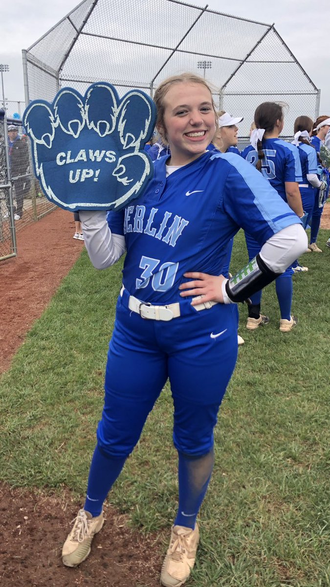 BerlinSportsMed's tweet photo. Good luck to @BerlinBearsSB as they compete tonight for their first OCC title! Excited to watch this season continue! 🔥🥎 #AnythingFor3140 https://t.co/UKBv8mLYAL