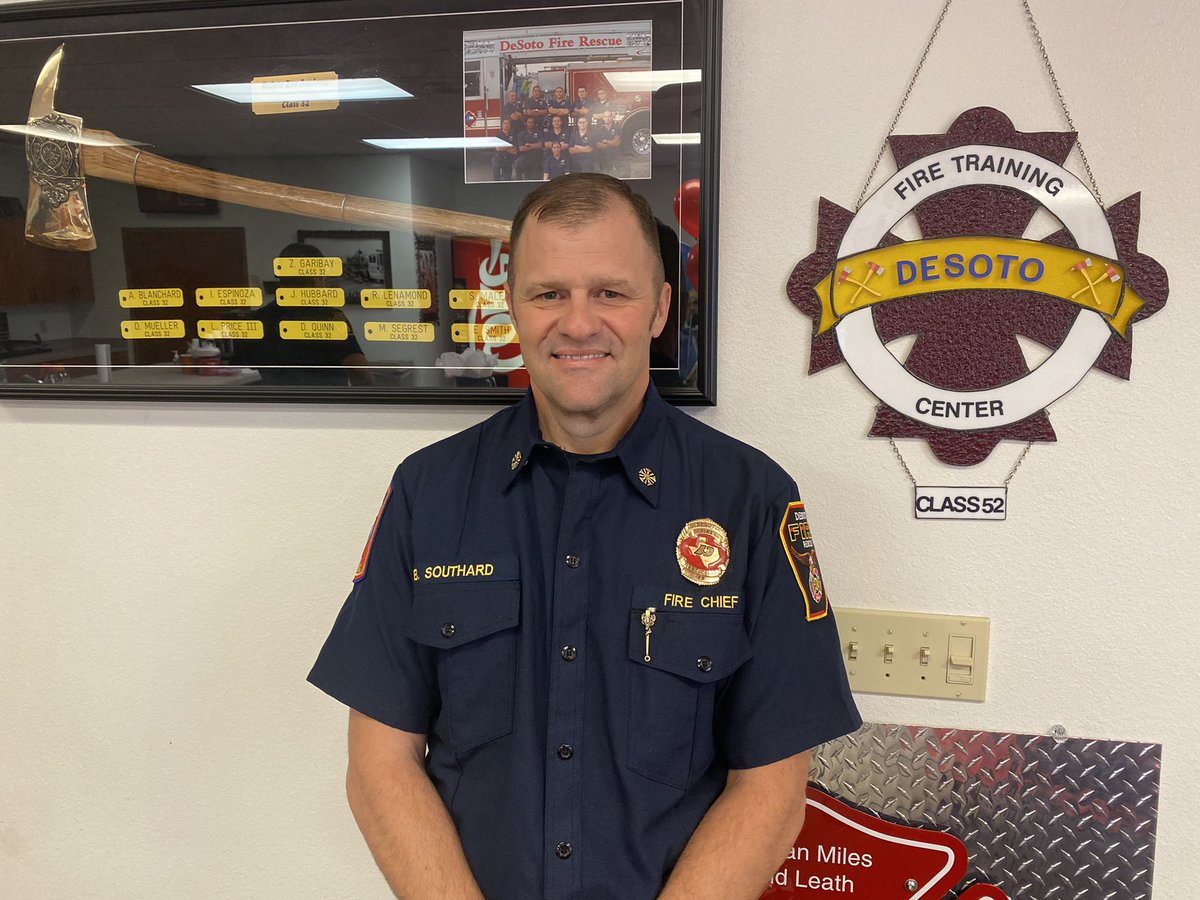 desototx's tweet photo. TUNE IN ON FACEBOOK LIVE: Head over to the City of DeSoto’s Facebook page!

We have something EXCITING happening at 4pm at the DeSoto Fire Rescue Training Center!! 

@desotofd https://t.co/Sbh2HmhhjQ