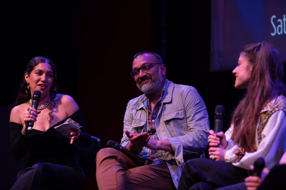 shortsontap's tweet photo. Here's some great snaps from last Saturday's #Colorama screening at @RichMixLondon by  @indiamaealby Thx again for the fantastic evening everyone attending! Special thanks to our  guests @BardiGeorgia @michell05260741 #harryplowden #sujaynarayan hosted by @imyasminealice https://t.co/HnERnQlbl6
