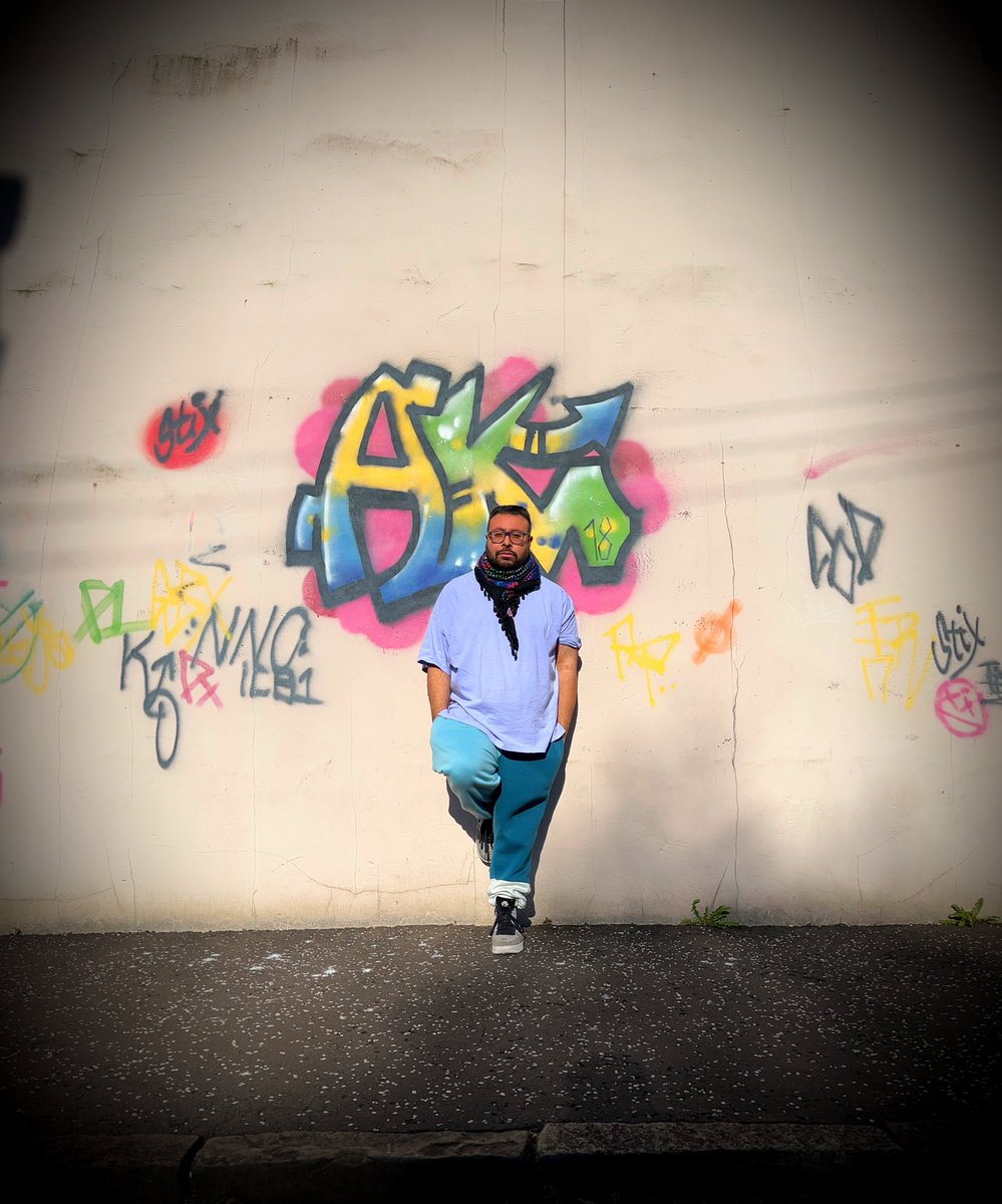 "Imma put yo' shit in a cardboard box.

Never like yo' Momma so I guess she's blocked..." -- <a href="/flolikethis/">FLO</a>