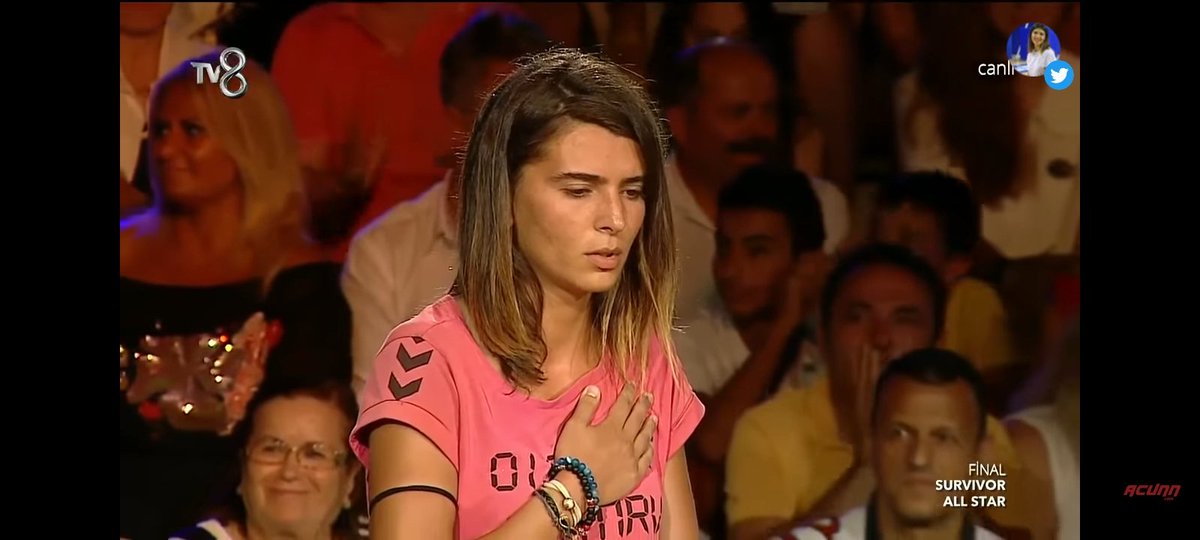 BiriElmac's tweet photo. @SurvivorDiyal0g Her gün bana harikasın Merve Aydın yazdırdığın için teşekkür ederiz!! 
Tekrardan Harikasın Rüzgarın kızı... Seni ekranlarda görmeyi çok özleyeceğim!!! Seni çok seviyorum 😭♥️ https://t.co/5gfVUgiU19