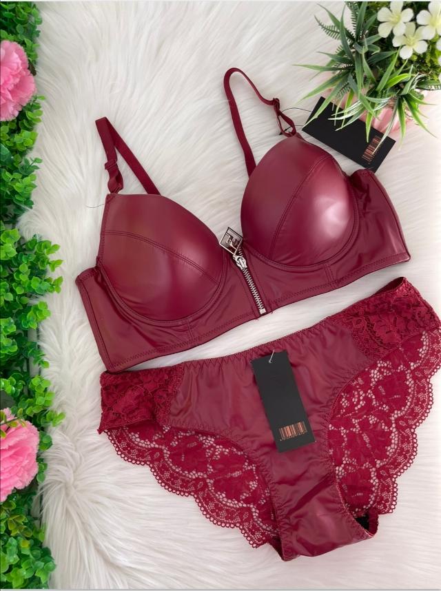 TorresZacconi's tweet photo. Hola, vendo el conjunto es de cuerina ❤️ en $13.000 
Sostén copa C: 38, 40 y 42
Calzón en talla: L , XL y XXL
#SantiagodeChile #ventas #Quilicura #mercadofinanceiro #cuerina https://t.co/W1cA8HXNN9