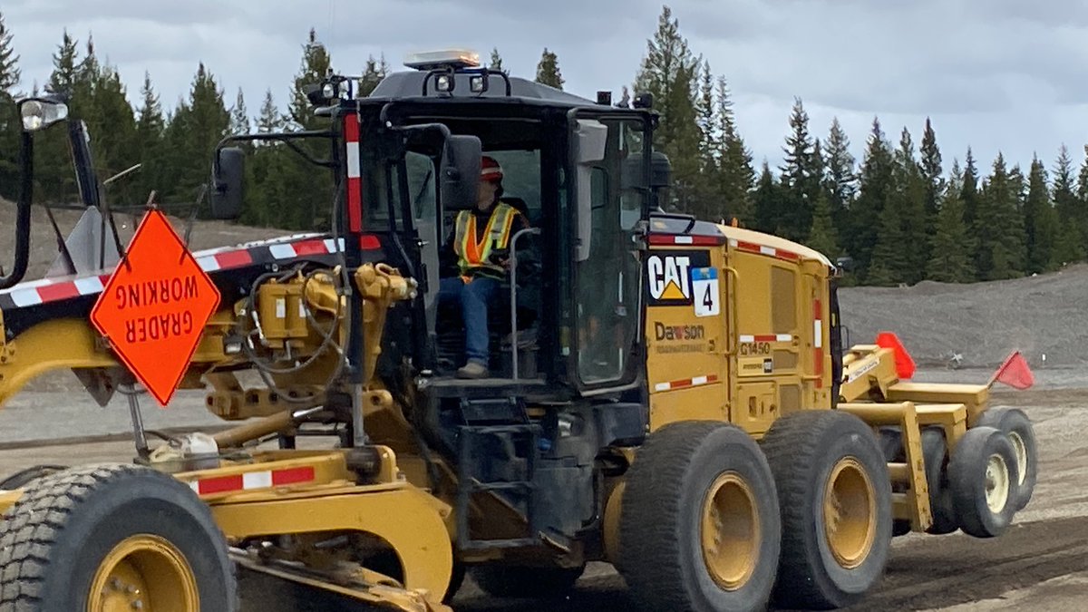 SD27_CP's tweet photo. Heavy Metal Rocks 100 @SD27_CC #PSO #heavymetalrocks #dawsonroadmaintenance #breeconstruction #mcneillogging https://t.co/ctQYntnw2O