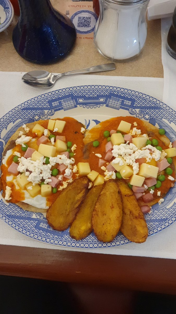 MaxLyonesse's tweet photo. Comiendo Chingon.🍽✅
#Comida #ComidaChingona https://t.co/6rEcYEp0Og