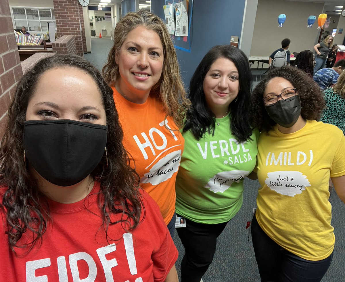 Ms_Morgan15's tweet photo. Happy Cinco de Mayo!!! 🌮

From the Sauciest @MRobinsonElem Interventionists!

#MRobPRIDE #MathWithMorgan https://t.co/expT1A1KN8