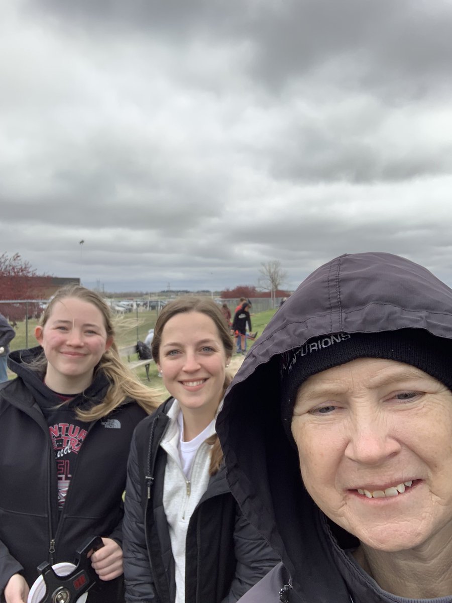 Centura Invite TJ workers get ‘er done! <a href="/CenturaBrown/">Coach Brown</a> @Centurapride <a href="/CenturaSchool/">Centura School</a>