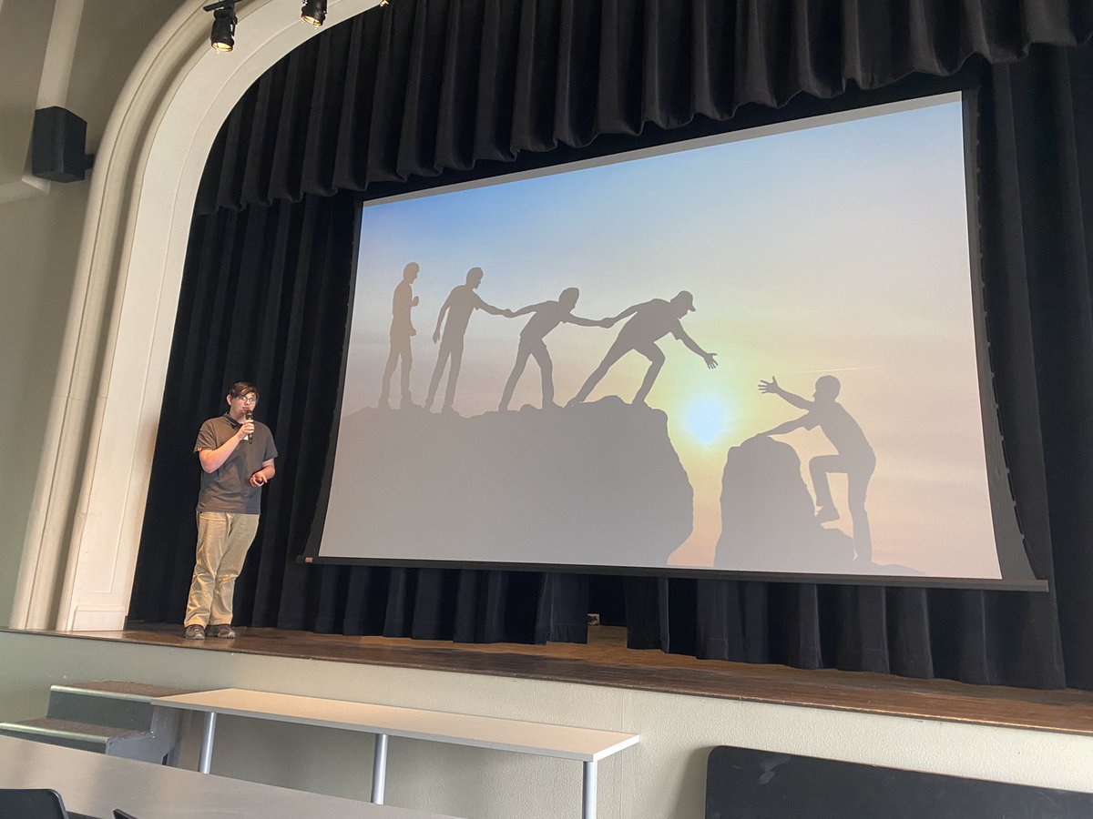 L_Graham_MET's tweet photo. Today at #PeoriaMET we performed our TED Talk finals! Had a blast and it made a huge improvement on my public speaking overall, and everyone else’s was great to listen to. #PeoriaMETTech https://t.co/CYD8QLrCNA